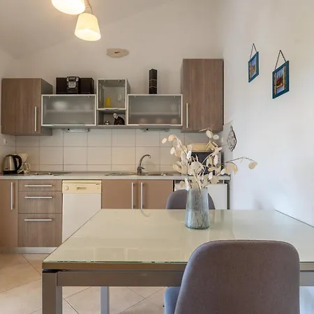 And Lea Lejlighed Bol