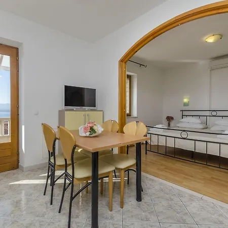 And Lea Apartment Bol